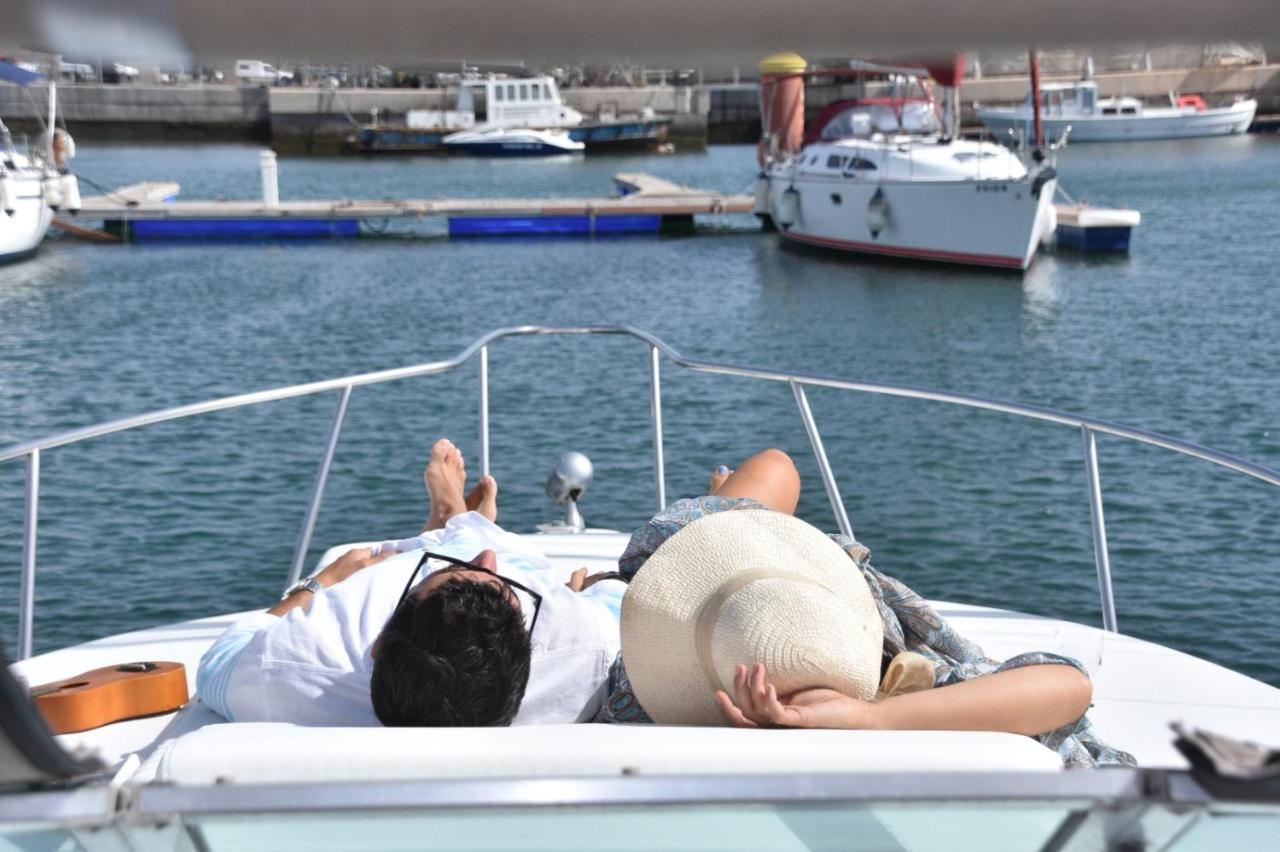 Luxury Boat Karamba I Hotel Сан Мигел де Абона Екстериор снимка