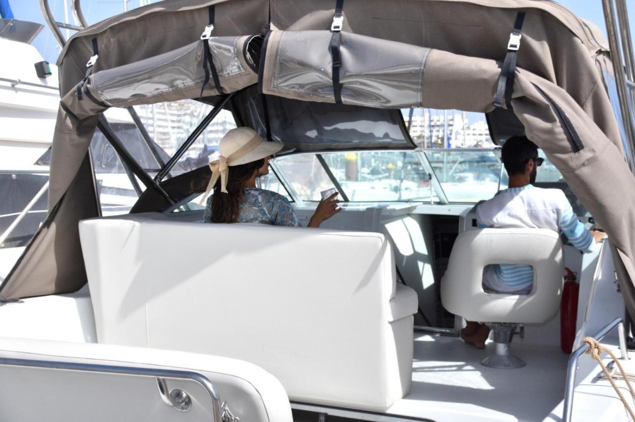 Luxury Boat Karamba I Hotel Сан Мигел де Абона Екстериор снимка